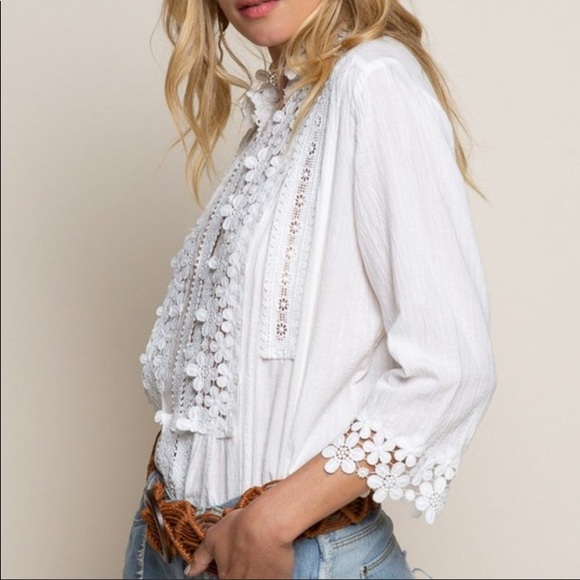SALE White crochet lace blouse - Picture 3 of 16